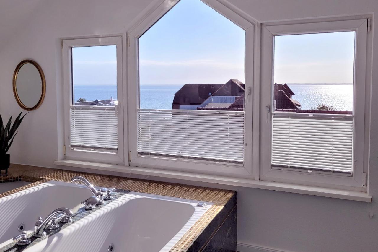 Grosse Penthouse Ferienwohnung Mit Meerblick, Sonnenterrasse & Luxusbad Von "Momentic" Sierksdorf Exteriör bild