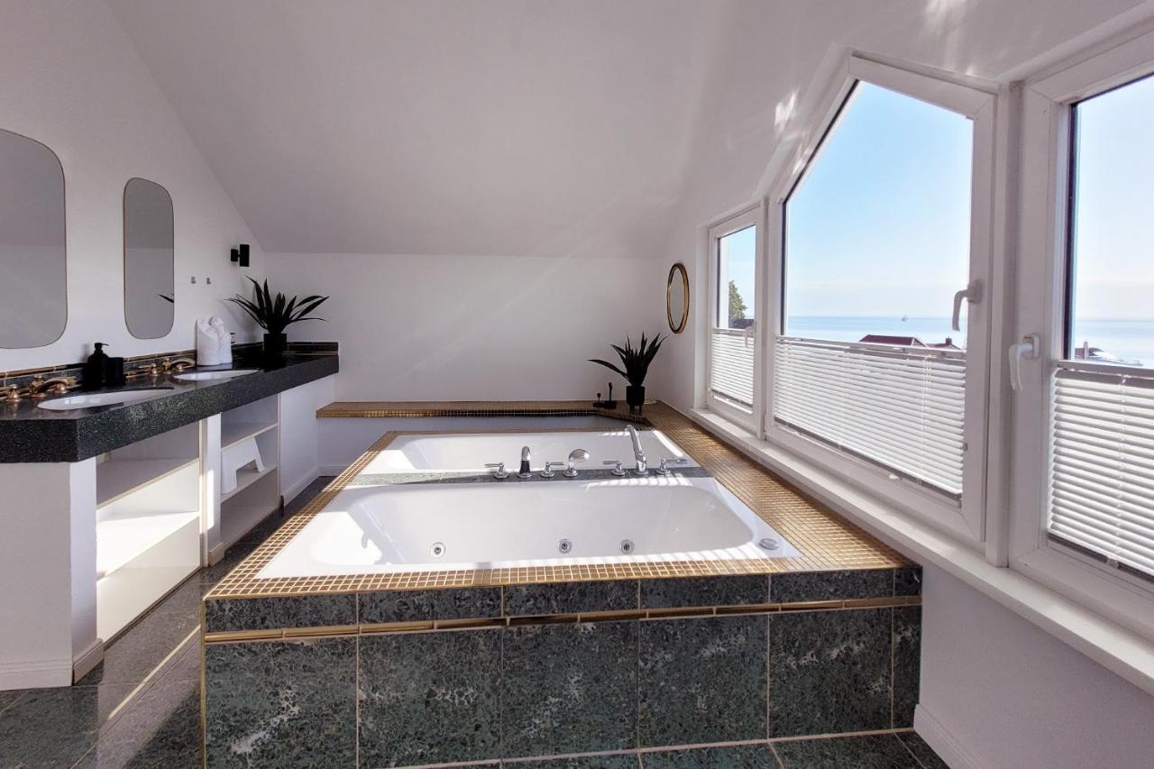 Grosse Penthouse Ferienwohnung Mit Meerblick, Sonnenterrasse & Luxusbad Von "Momentic" Sierksdorf Exteriör bild