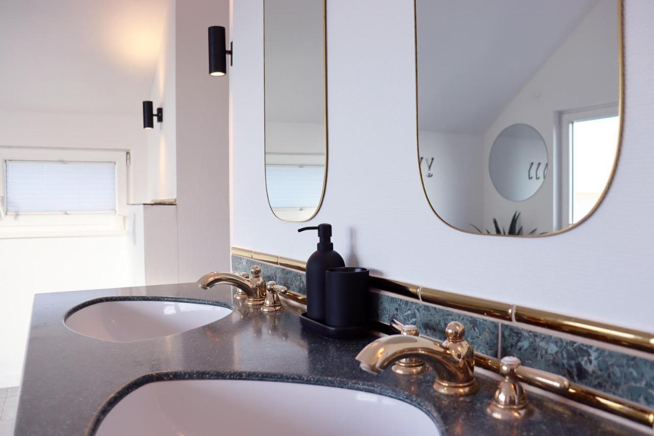 Grosse Penthouse Ferienwohnung Mit Meerblick, Sonnenterrasse & Luxusbad Von "Momentic" Sierksdorf Exteriör bild