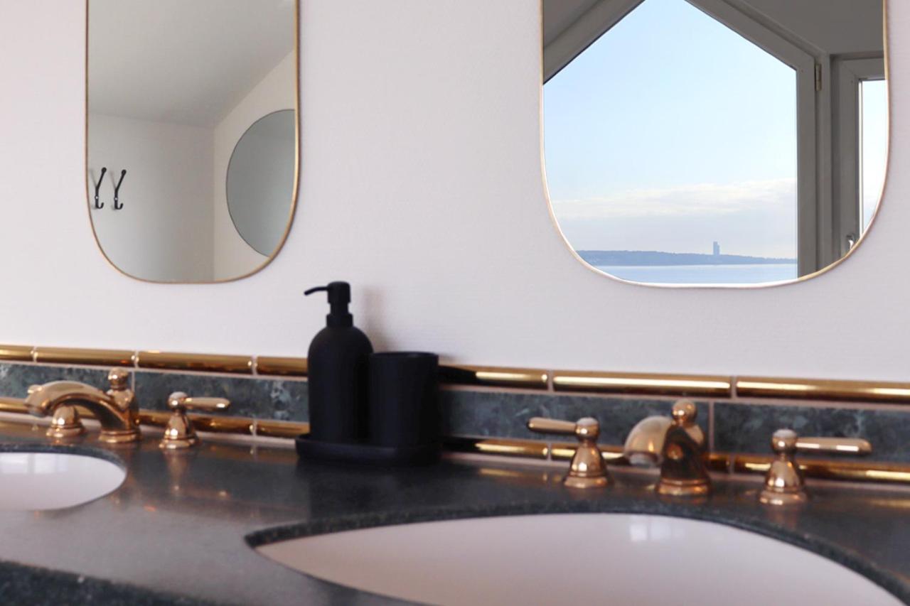 Grosse Penthouse Ferienwohnung Mit Meerblick, Sonnenterrasse & Luxusbad Von "Momentic" Sierksdorf Exteriör bild