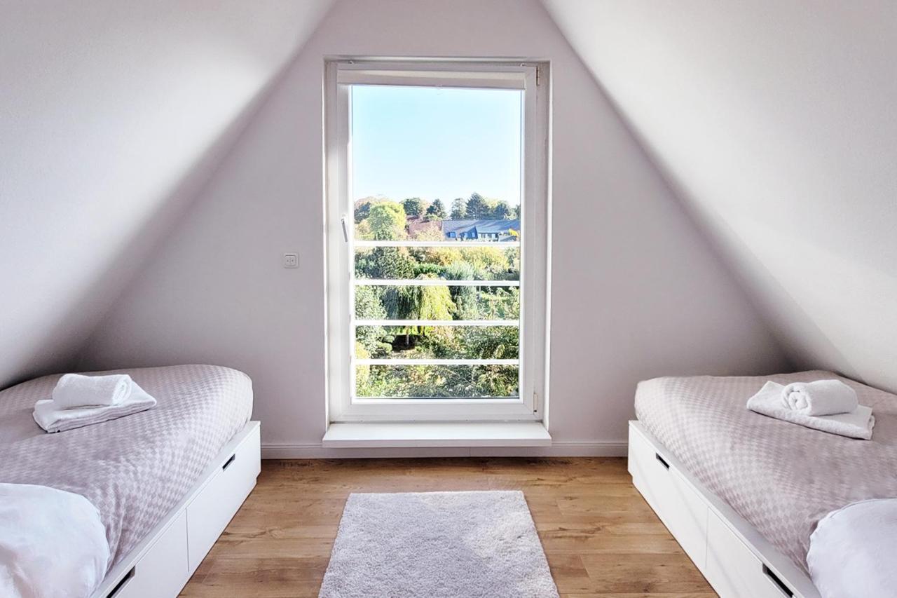 Grosse Penthouse Ferienwohnung Mit Meerblick, Sonnenterrasse & Luxusbad Von "Momentic" Sierksdorf Exteriör bild