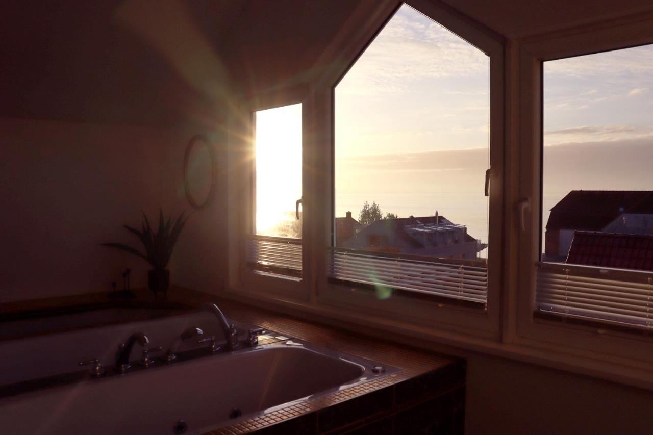 Grosse Penthouse Ferienwohnung Mit Meerblick, Sonnenterrasse & Luxusbad Von "Momentic" Sierksdorf Exteriör bild